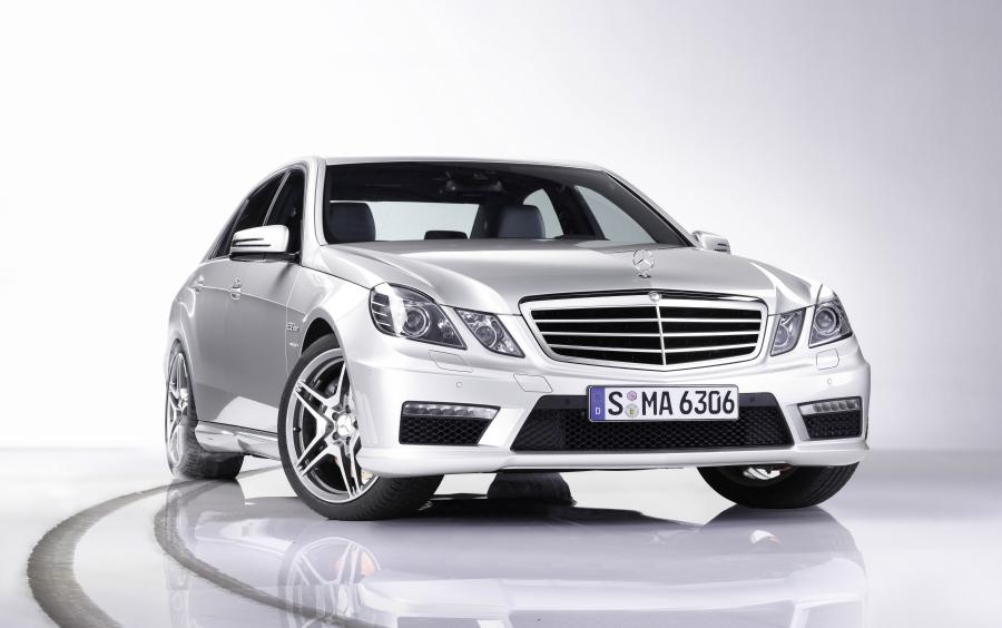  Mercedes-Benz E63 AMG 2009 года  (фото 1 из 26)